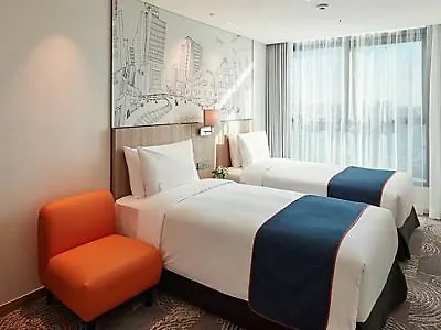 Holiday Inn Express Seoul Hongdae By Ihg 4*,