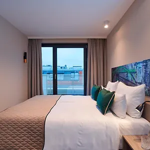 Leonardo West 4* Viena